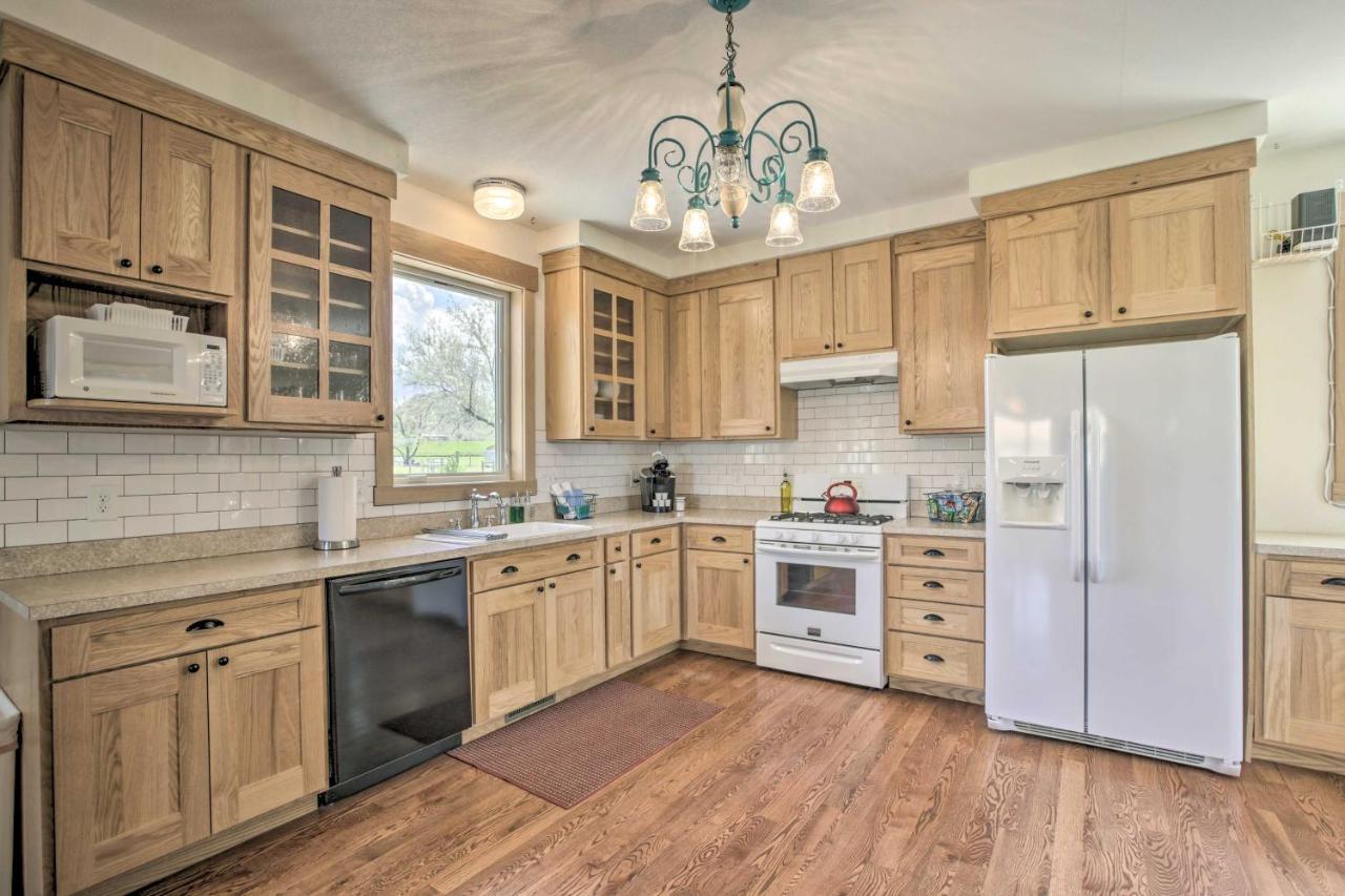 Idyllic Gem Screened Porch, Half Mi To River! Thermopolis Exteriér fotografie